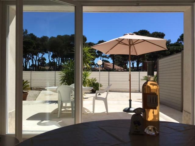 Appartements Les Pesquiers Hyeres Plage Bagian luar foto